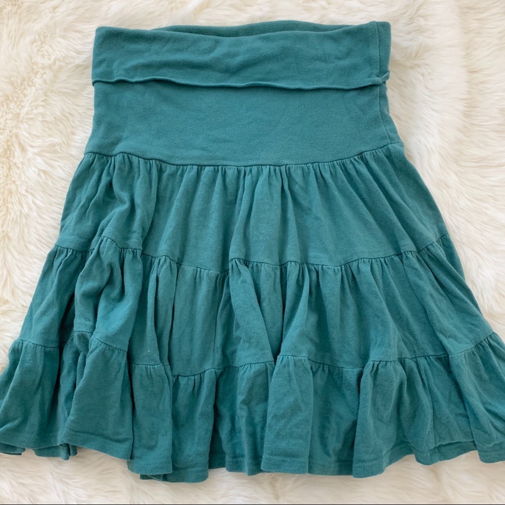 Green high waisted skirt